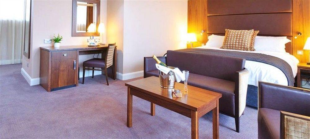 Rox Hotel Aberdeen By Compass Hospitality ภายนอก รูปภาพ